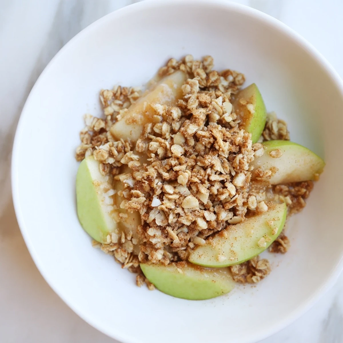 Classic Apple Crisp Delight